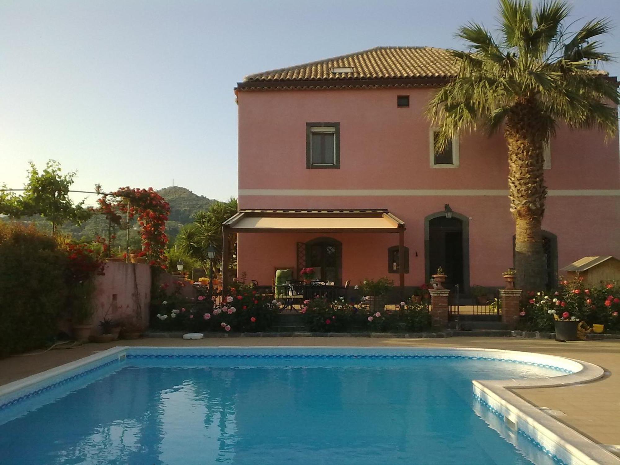 Il Giardino Segreto Bed and Breakfast Trappitello Rum bild